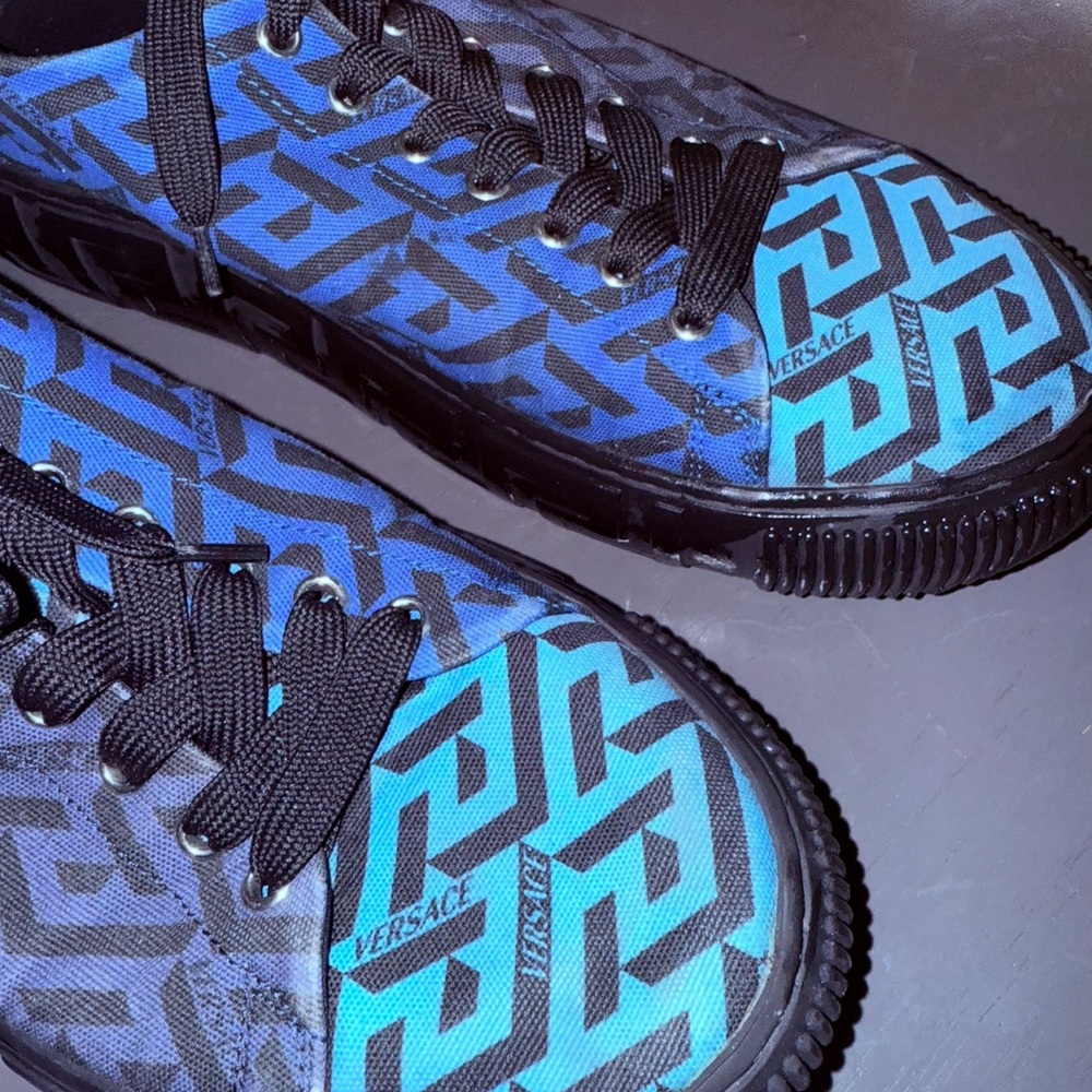 Versace Men's Black and Blue Graphic Sneakers